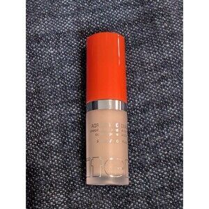 Item Beauty Air Hug Concealer